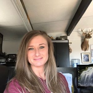 Meet your Posher, Adriana